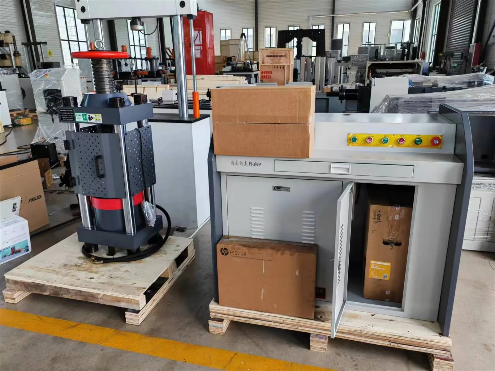 YAW 2000 Computer-controlled Electro-hydraulic Servo Pressure Testing Machine YAW 2000 Computer-controlled Electro-hydraulic Servo Pressure Testing Machine
